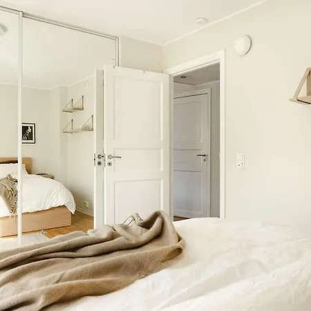 With Balcony And 3 Bedrooms! Apartment