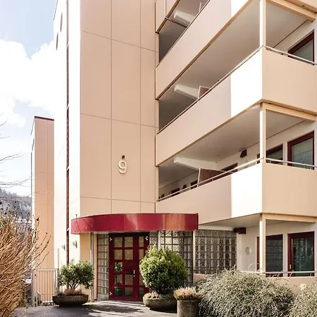 Apartment With Balcony And 3 Bedrooms!
