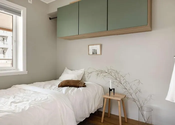 With Balcony And 3 Bedrooms! Apartment Bergen